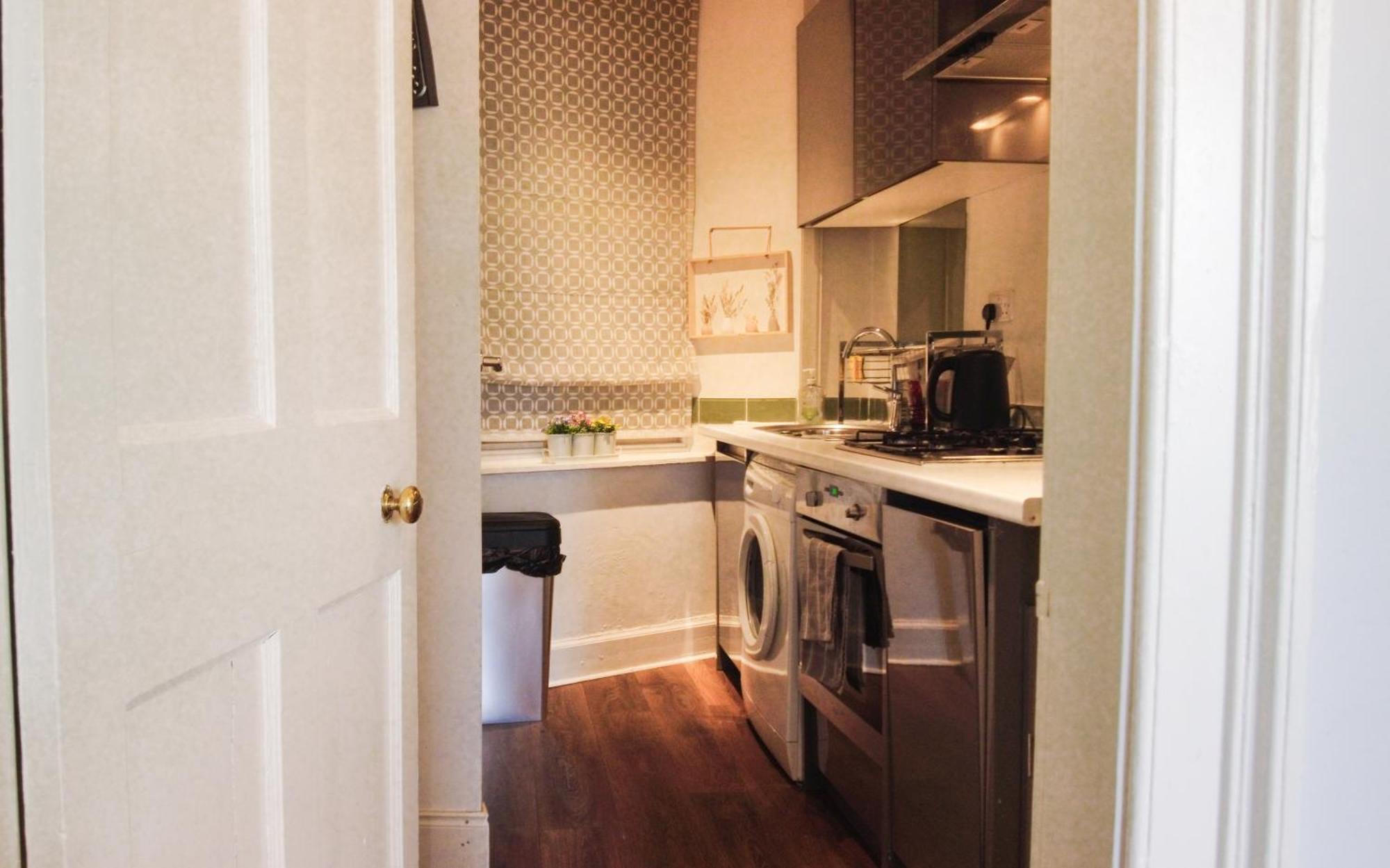 1 Bedrooms Flat In Central Edinburgh Haymarket, Heart Of Edinburgh Flat Sleeps 4 , Экстерьер фото
